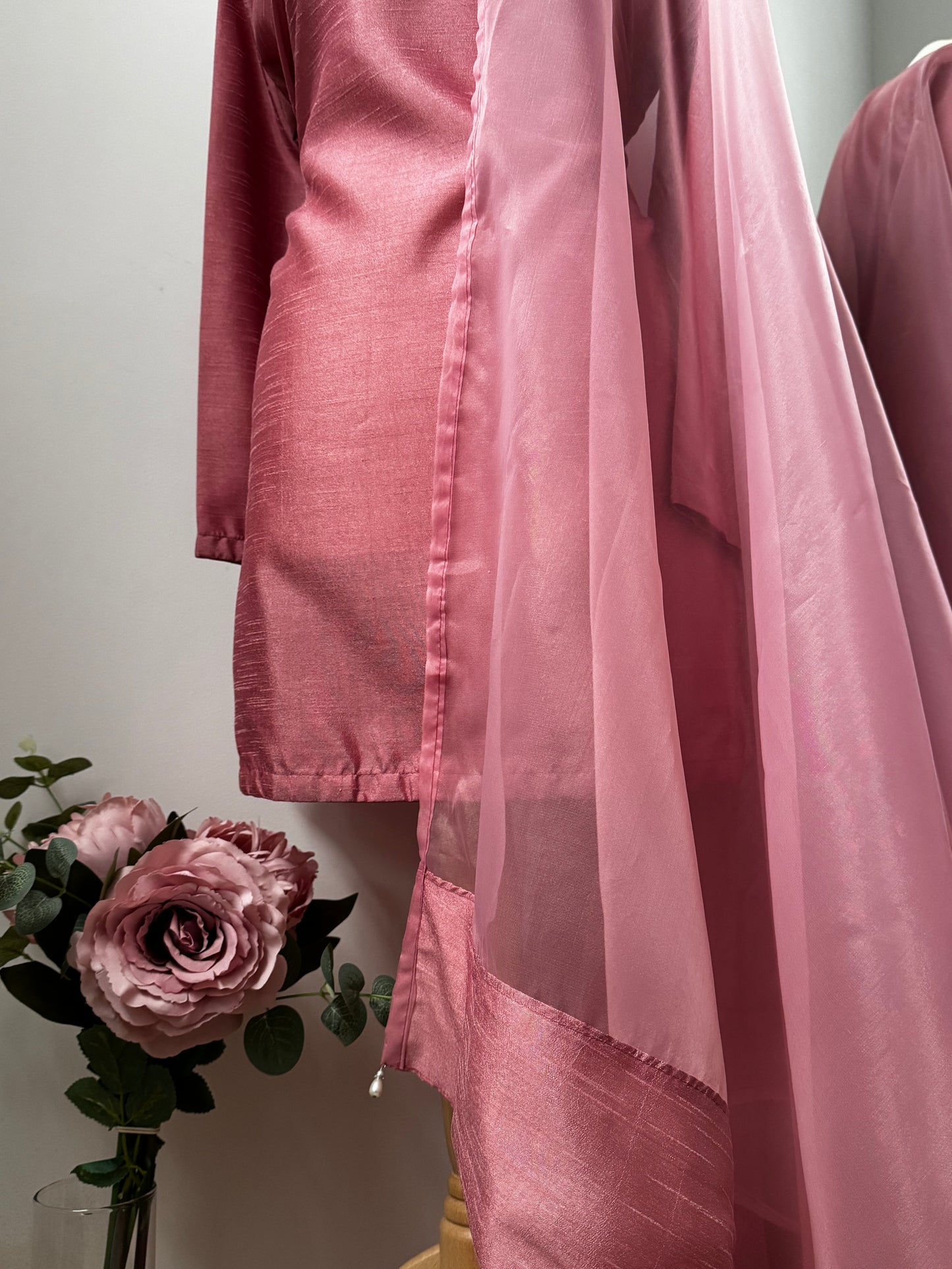 Ishq-e-Rang (Farshi Shalwar)