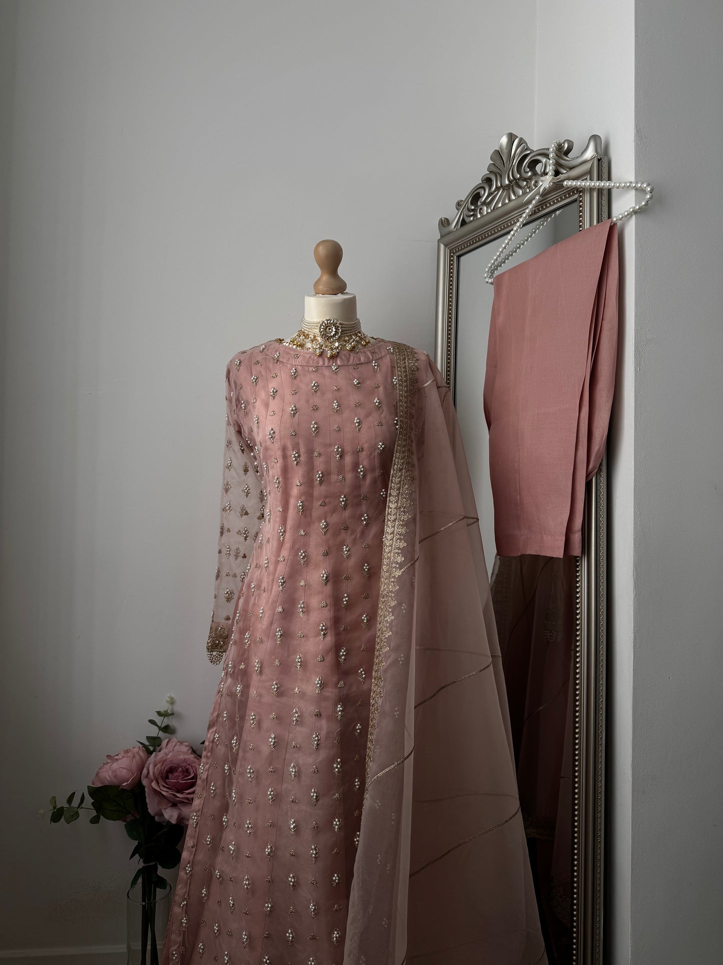 Emaan (light pink)