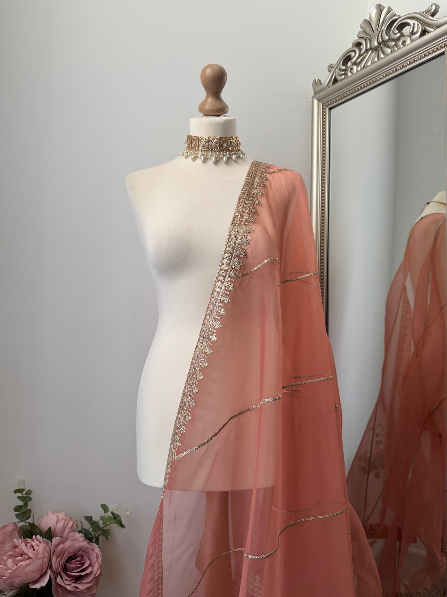 Emaan (peach)