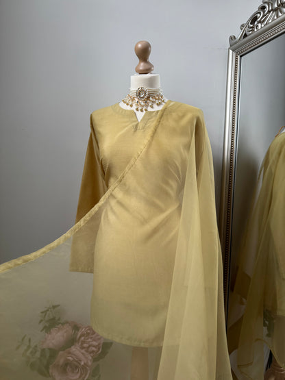 ISHQ-E-RANG (Farshi Shalwar)