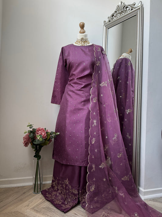 Arya Mauve