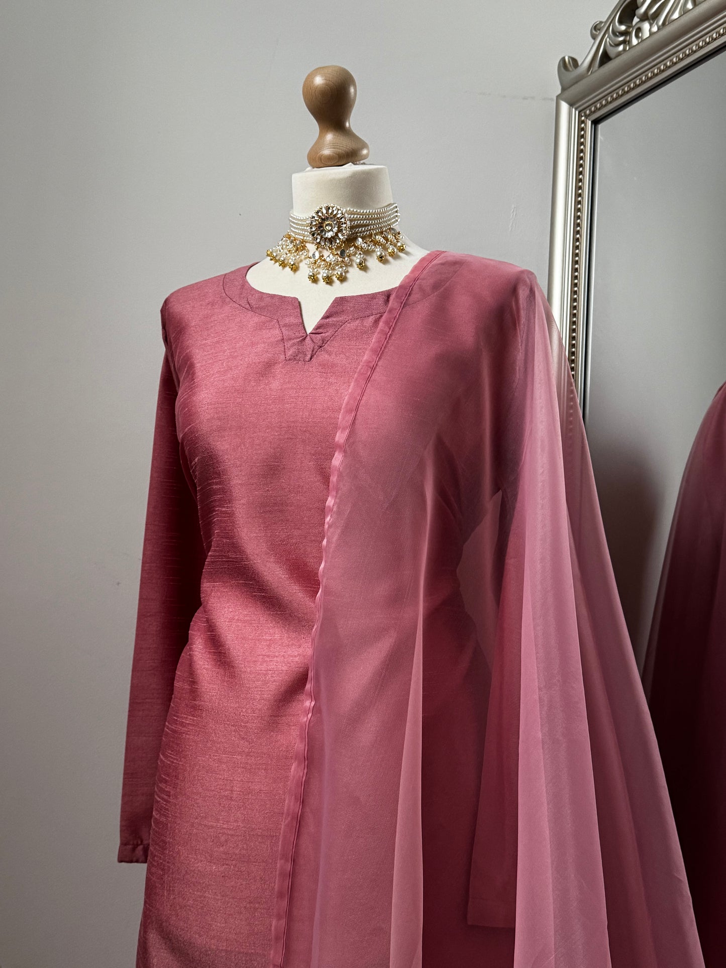 Ishq-e-Rang (Farshi Shalwar)