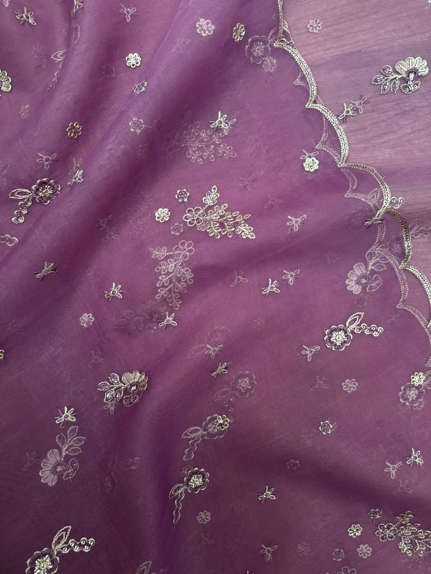 Arya Mauve