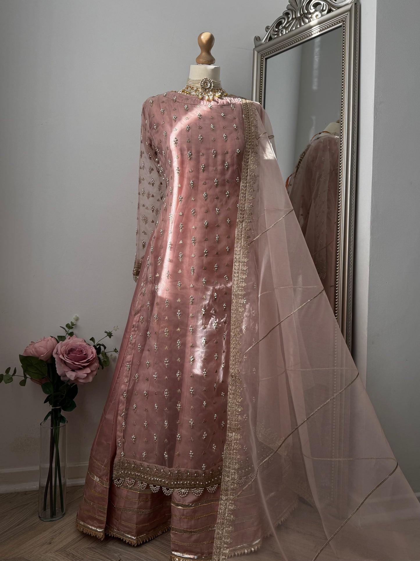Emaan (light pink)
