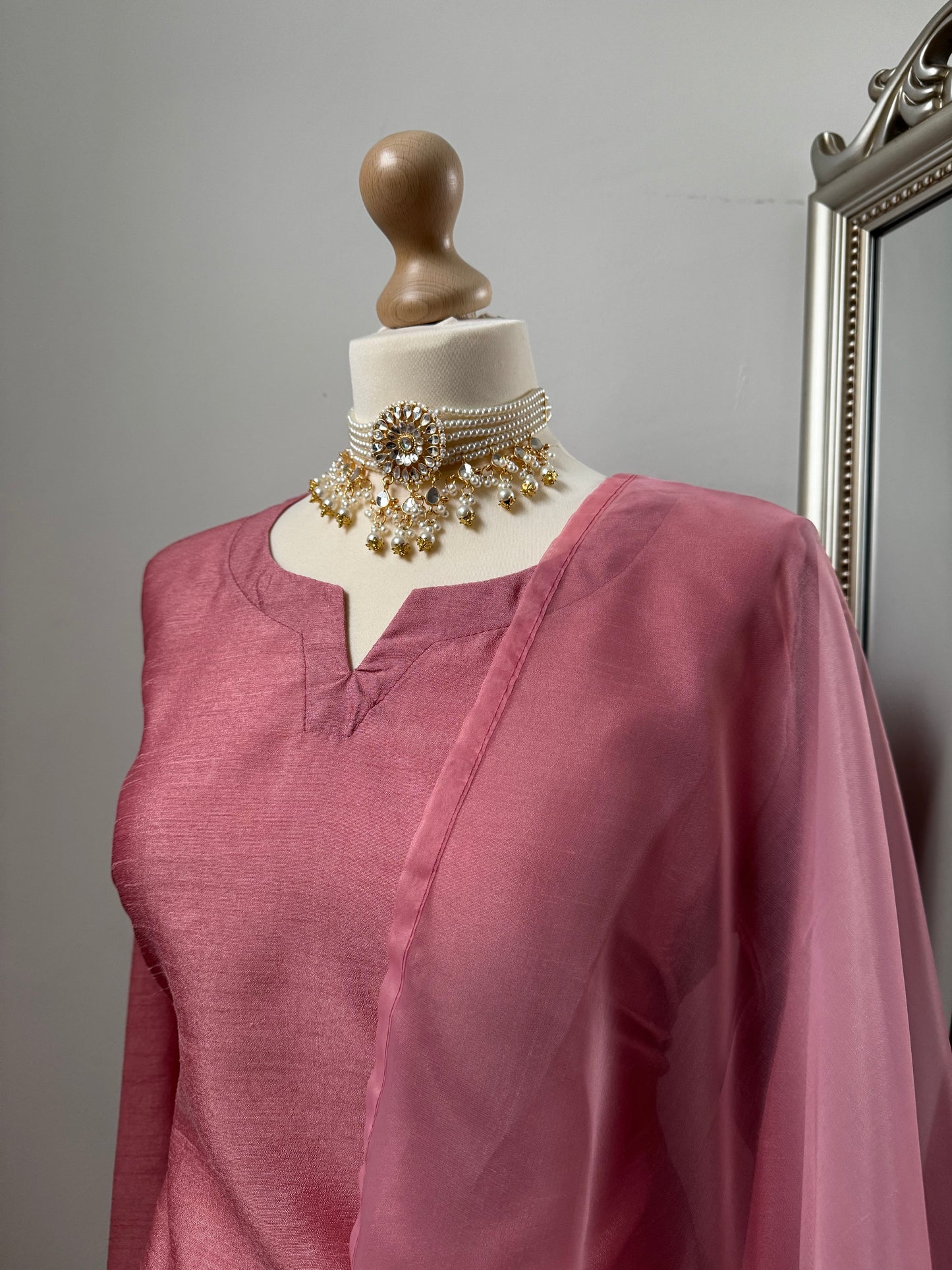 Ishq-e-Rang (Farshi Shalwar)